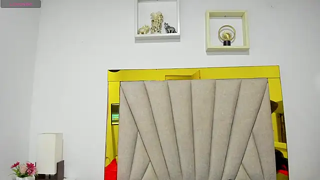 Snapshot of vahiolet_fuentes chatting on 02/28/26, 02:56 vahiolet fuentes online show from 02/28/26, 02:56