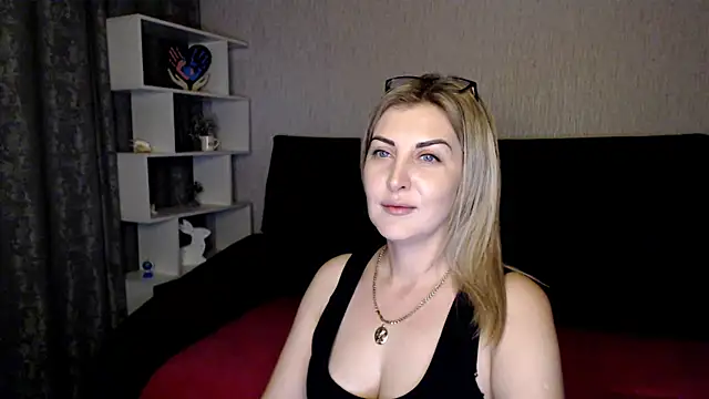 Amelia Harper online show from 12/01/24, 04:40