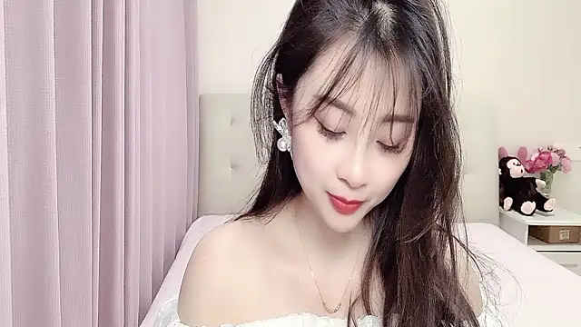 aisha123123 online show from 03/09/25, 01:26