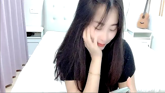 aisha123123 online show from 10/16/25, 03:35