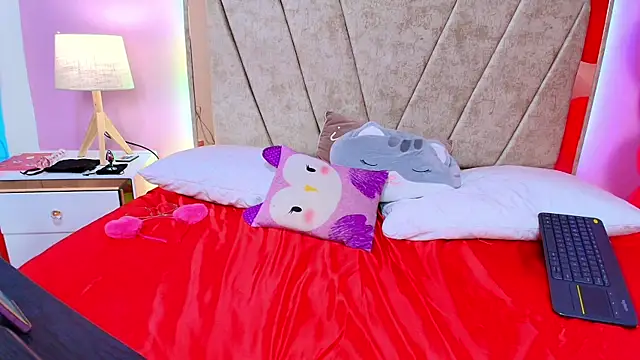 Miia harper  online show from 02/19/25, 05:16