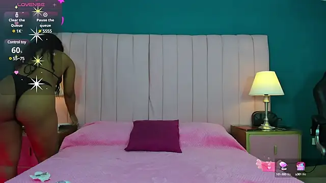 Snapshot of MavyStar chatting on 12/19/24, 11:39 MavyStar online show from 12/19/24, 11:39