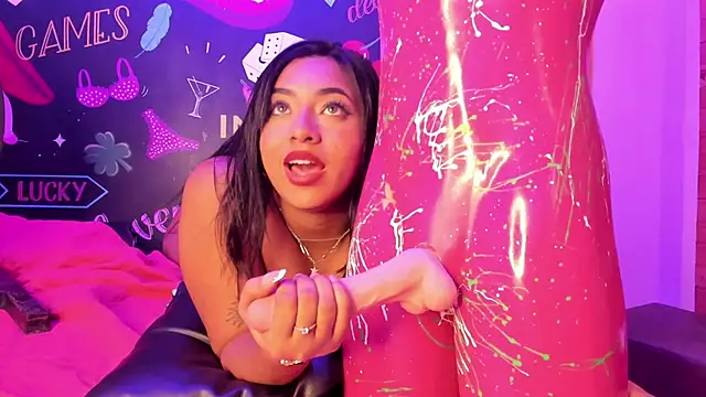 Snapshot of MavyStar chatting on 03/13/25, 06:12 MavyStar online show from 03/13/25, 06:12