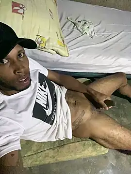 Snapshot of Sur1711 chatting on 11/19/25, 12:38 Sur1711 online show from 11/19/25, 12:38