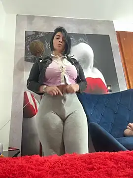 karenlennox1 online show from 10/02/25, 10:06