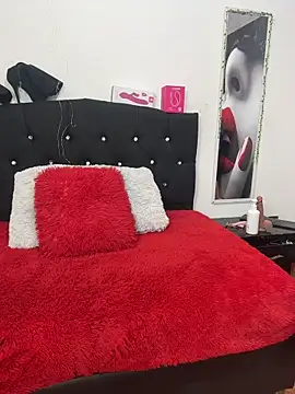 Snapshot of karenlennox1 chatting on 01/18/26, 12:14 karenlennox1 online show from 01/18/26, 12:14