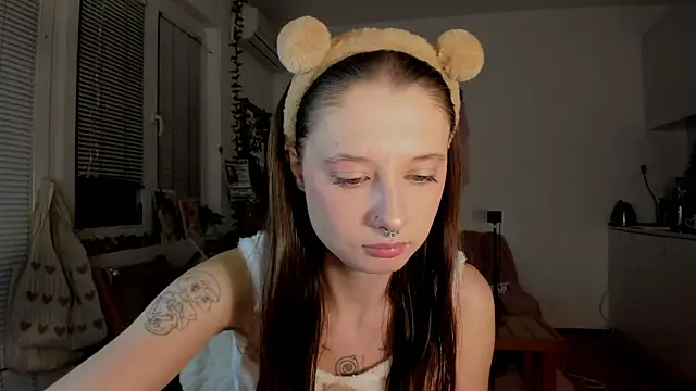 Snapshot of Jenny_darling_love chatting on 12/30/24, 10:12 Jenny darling love online show from 12/30/24, 10:12