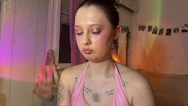 Snapshot of Jenny_darling_love chatting on 07/14/26, 08:58 Jenny darling love online show from 07/14/26, 08:58
