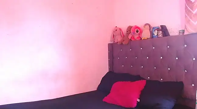 stefanny hot03 online show from 02/08/25, 09:25