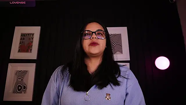 Sophia wilsonn  online show from 04/27/26, 10:02
