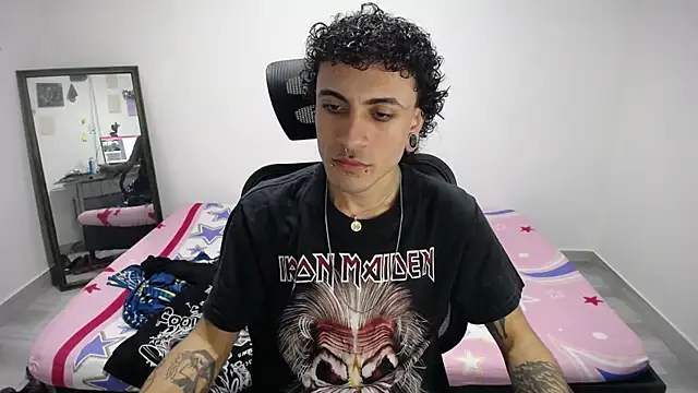 present the magic online show from 10/31/25, 09:10