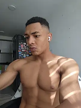 Snapshot of Jhonyblack_1 chatting on 04/24/26, 02:08 Jhonyblack 1 online show from 04/24/26, 02:08