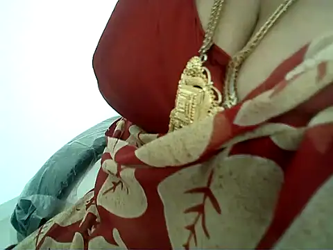 Snapshot of hot_pavitra chatting on 01/22/25, 10:18 hot pavitra online show from 01/22/25, 10:18