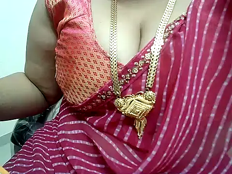 Snapshot of hot_pavitra chatting on 01/24/25, 06:35 hot pavitra online show from 01/24/25, 06:35