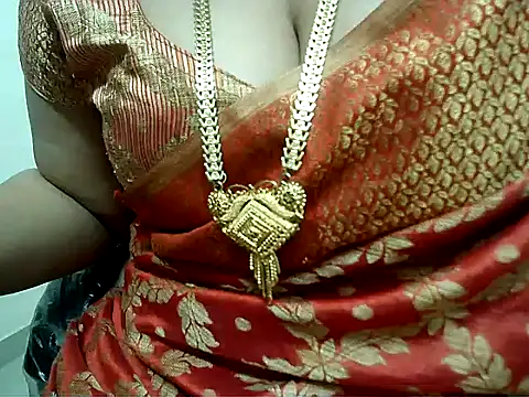 Snapshot of hot_pavitra chatting on 01/29/25, 12:43 hot pavitra online show from 01/29/25, 12:43