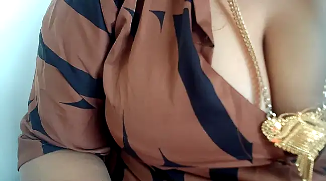 Snapshot of hot_pavitra chatting on 02/10/25, 04:08 hot pavitra online show from 02/10/25, 04:08