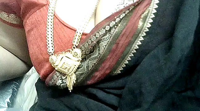 Snapshot of hot_pavitra chatting on 02/22/25, 06:19 hot pavitra online show from 02/22/25, 06:19