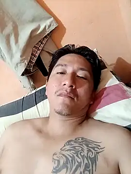 Snapshot of latinobm83 chatting on 02/06/25, 12:59 latinobm83 online show from 02/06/25, 12:59