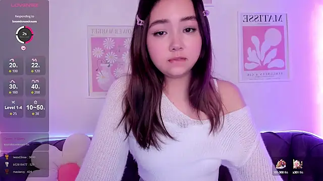 Snapshot of Fluffy_Rose chatting on 01/17/25, 05:00 Fluffy Rose online show from 01/17/25, 05:00