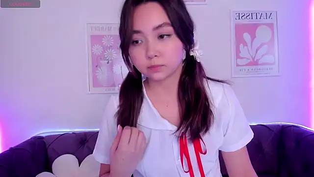 Snapshot of Fluffy_Rose chatting on 01/19/25, 07:57 Fluffy Rose online show from 01/19/25, 07:57