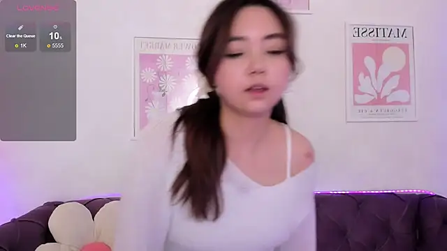 Snapshot of Fluffy_Rose chatting on 02/05/25, 04:48 Fluffy Rose online show from 02/05/25, 04:48