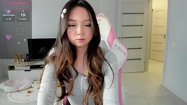 Snapshot of Fluffy_Rose chatting on 05/16/26, 10:36 Fluffy Rose online show from 05/16/26, 10:36