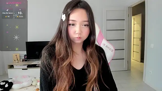 Snapshot of Fluffy_Rose chatting on 05/21/26, 03:02 Fluffy Rose online show from 05/21/26, 03:02