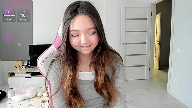Snapshot of Fluffy_Rose chatting on 05/22/26, 03:02 Fluffy Rose online show from 05/22/26, 03:02