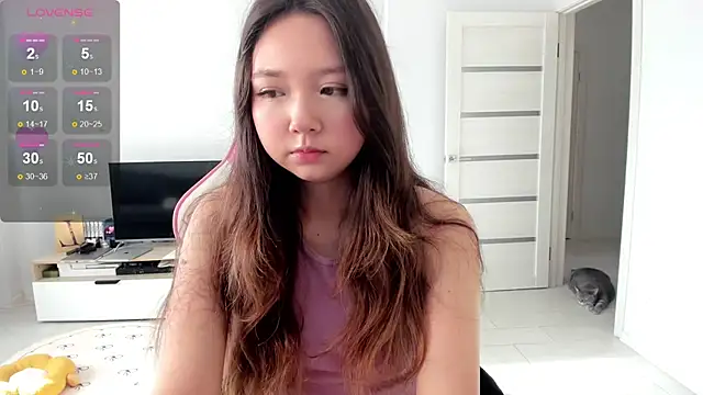 Snapshot of Fluffy_Rose chatting on 06/09/26, 01:06 Fluffy Rose online show from 06/09/26, 01:06