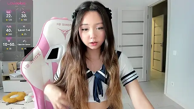 Fluffy Rose online show from 07/17/26, 01:23