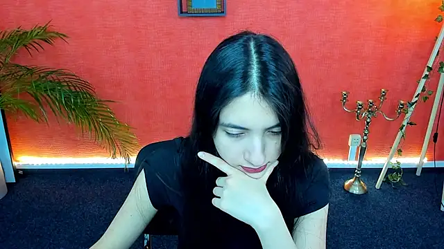 Snapshot of _Chaarming_ chatting on 12/02/24, 02:30 Chaarming online show from 12/02/24, 02:30