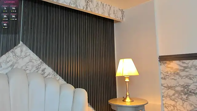 Snapshot of MeganDraco_ chatting on 01/25/25, 12:16 MeganDraco  online show from 01/25/25, 12:16