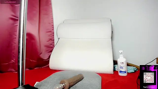 Snapshot of Tamaraa_wet chatting on 04/29/26, 03:54 Tamaraa wet online show from 04/29/26, 03:54