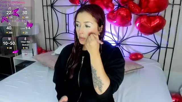 Paiige peach online show from 01/29/25, 11:09