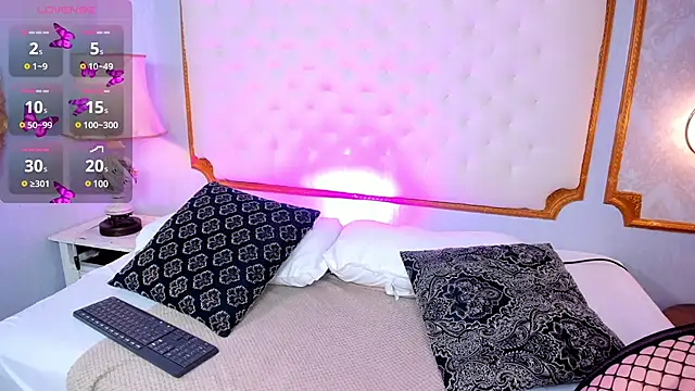 Paiige peach online show from 02/27/25, 11:20