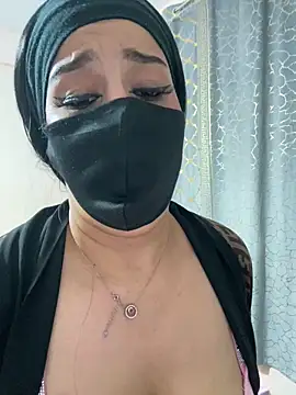 mari layali online show from 04/30/26, 10:47