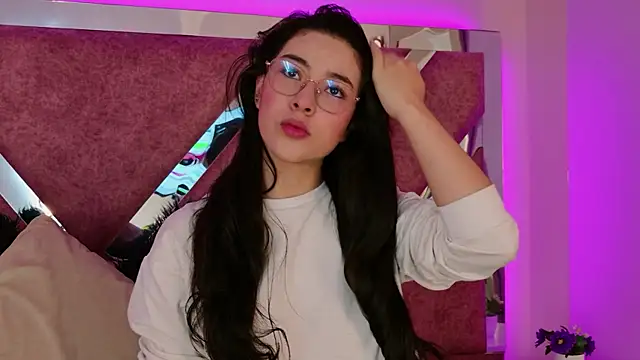 Snapshot of Susa1userma_ chatting on 04/08/26, 11:32 Susa1userma online show from 04/08/26, 11:32