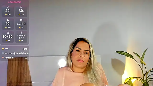 ClaraMariaMon online show from 12/26/24, 10:09