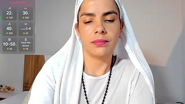 Snapshot of ClaraMariaMon chatting on 03/27/26, 06:07 ClaraMariaMon online show from 03/27/26, 06:07