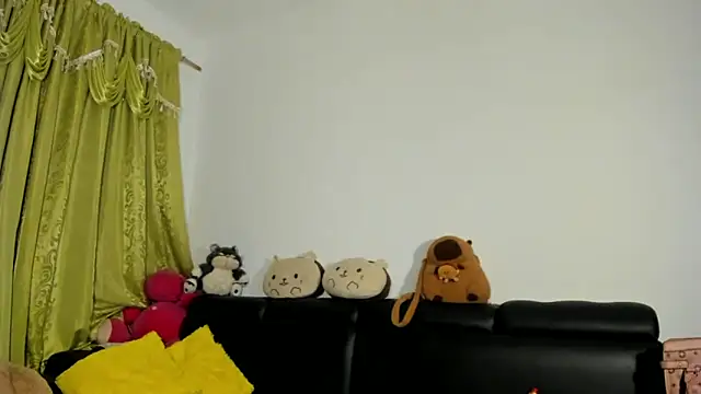 jennifer ts online show from 04/18/26, 05:11