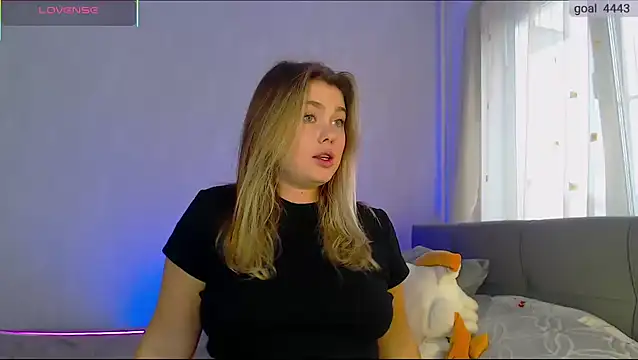 SuchCute online show from 11/05/25, 02:55