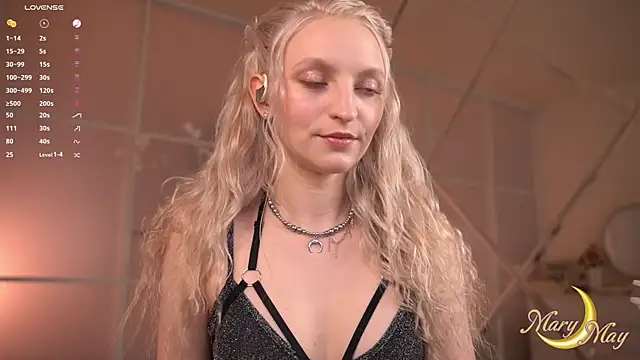 Snapshot of marylunamay chatting on 03/28/26, 04:23 marylunamay online show from 03/28/26, 04:23