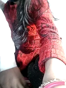 Snapshot of Desisumana chatting on 12/14/24, 07:40 Desisumana online show from 12/14/24, 07:40