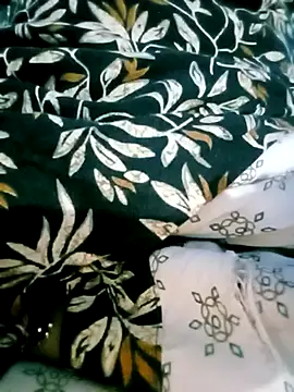 Snapshot of Desisumana chatting on 01/25/25, 12:47 Desisumana online show from 01/25/25, 12:47