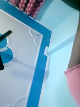 Snapshot of Desisumana chatting on 03/02/25, 05:04 Desisumana online show from 03/02/25, 05:04