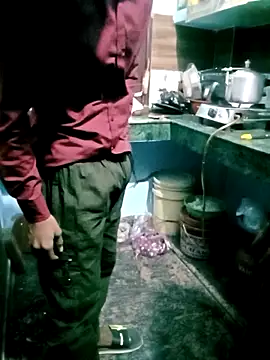 Snapshot of Desisumana chatting on 11/28/25, 06:10 Desisumana online show from 11/28/25, 06:10