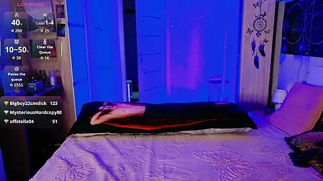 Evva Ross online show from 11/06/25, 05:47