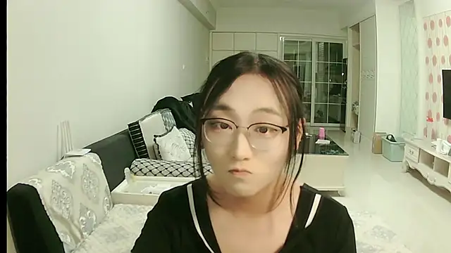 Snapshot of JiangXiaoxue chatting on 12/11/24, 02:22 JiangXiaoxue online show from 12/11/24, 02:22