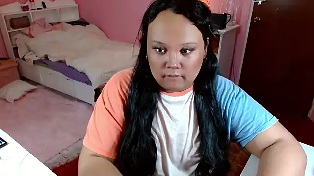 GiannaLopezSmith online show from 10/08/25, 02:58