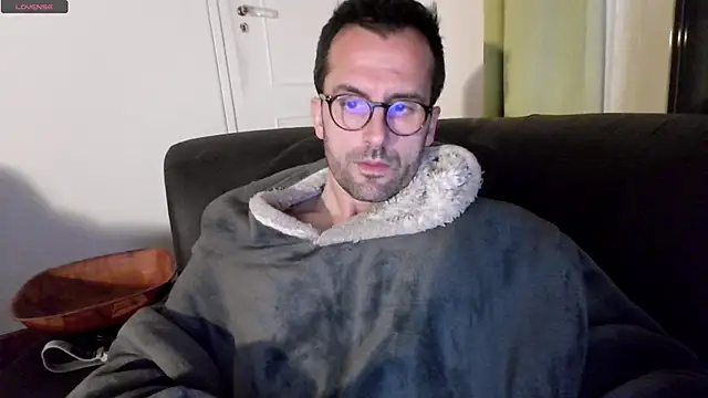 Snapshot of byakkotorra chatting on 03/11/25, 08:42 byakkotorra online show from 03/11/25, 08:42